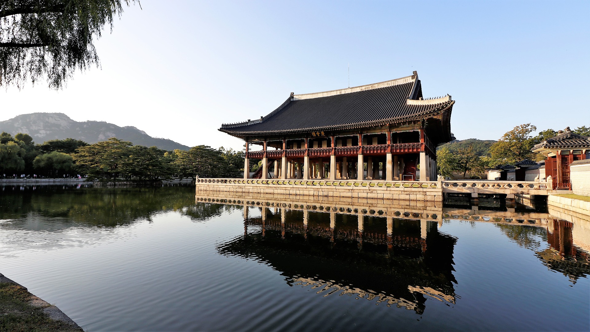 Gyeongbok_Palace_Seoul